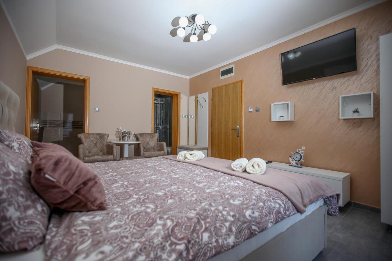 Dunavski Cvet Banatska Palanka Exteriér fotografie